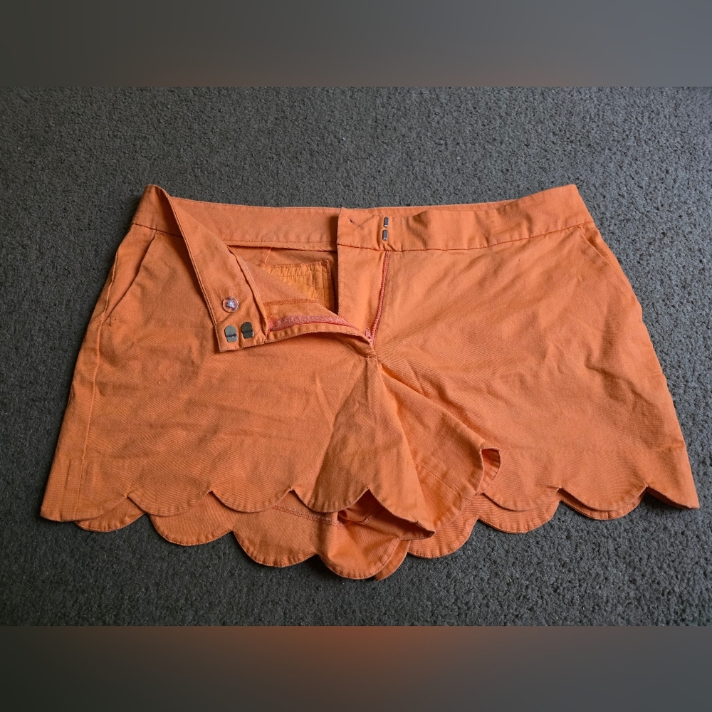 Crown & Ivy Coral Orange Scallop Shorts - Picture 4 of 6